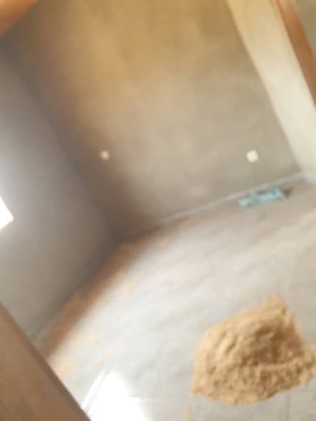 Vaste chambre moderne nouvellement construite