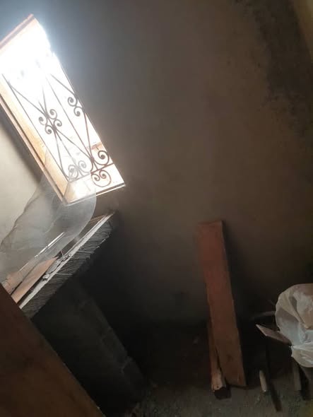 Vaste chambre moderne nouvellement construite
