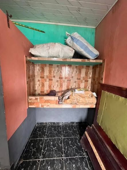 Chambre moderne à louer à Ngoa Ekele