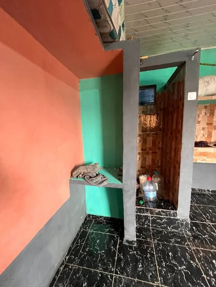 Chambre moderne à louer à Ngoa Ekele