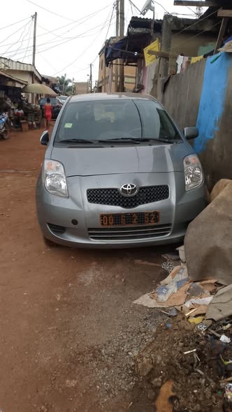 Toyota Yaris 2010 Full options