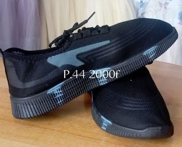 Solde chaussures à Yaoundé