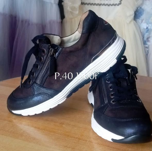 Solde chaussures à Yaoundé