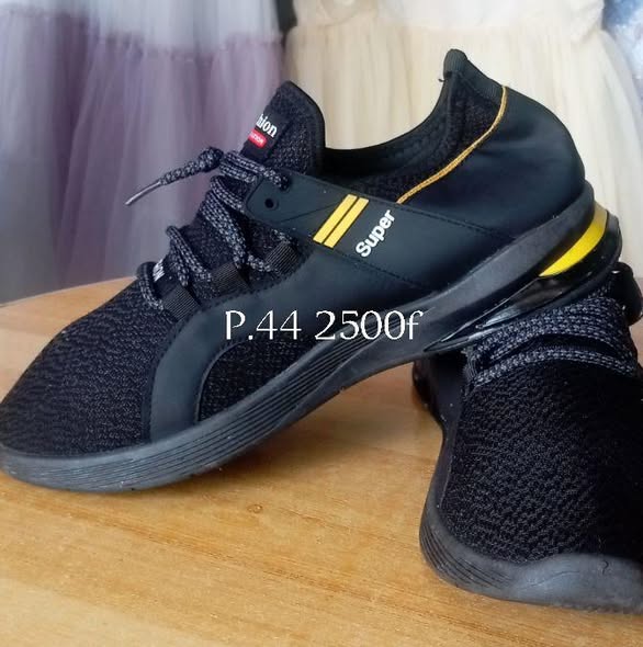 Solde chaussures à Yaoundé