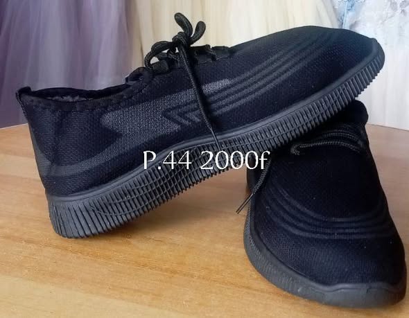 Solde chaussures à Yaoundé