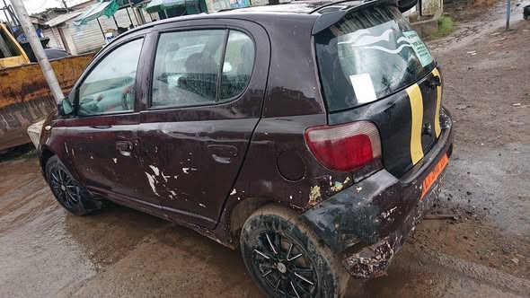 Cho cho Yaris sur Douala
