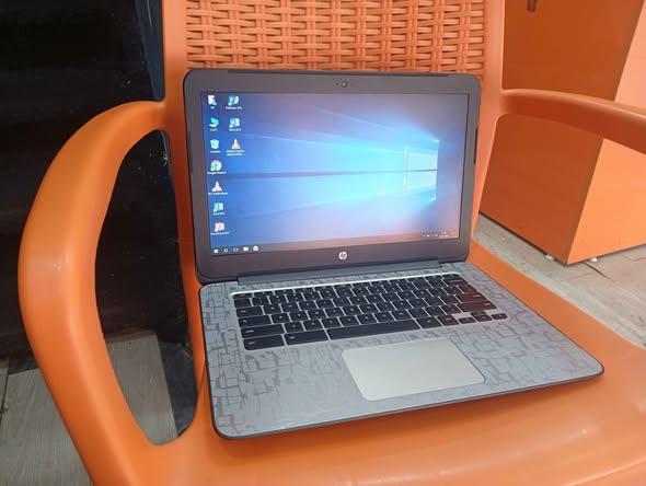 Laptop HP Windows 10 Pro – 13 pouces