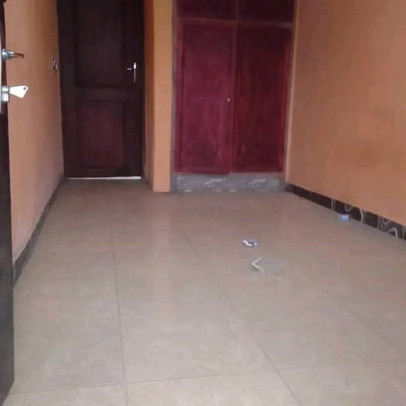 Chambre moderne à louer à Bafoussam