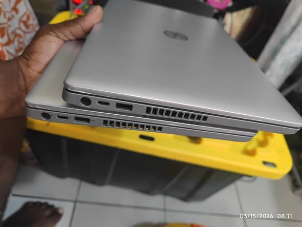 Dell core i5 10em 256/8 Batterie excellente