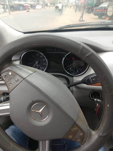 Mercedes Benz R 350 4matic essence