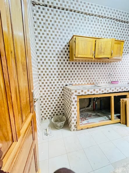 Studio disponible à Yaoundé