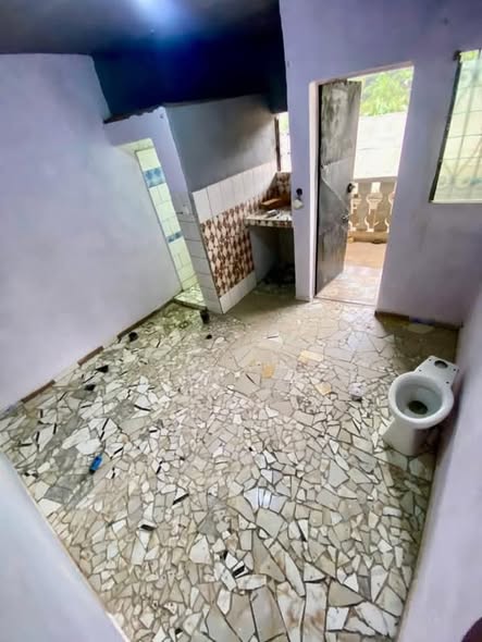 Vaste Chambre moderne à Mendong