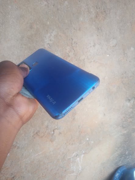 Infinix 64/4 for sale