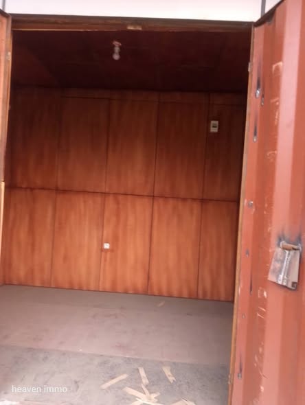 Boutiques à louer à Logpom