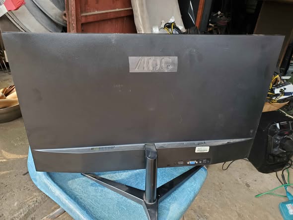 Moniteur Sans Bordure 27" AOC