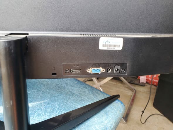 Moniteur Sans Bordure 27" AOC