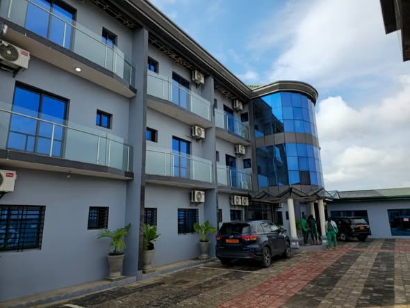 Options de logements meublés à KRIBI
