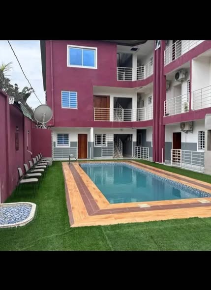 Options de logements meublés à KRIBI