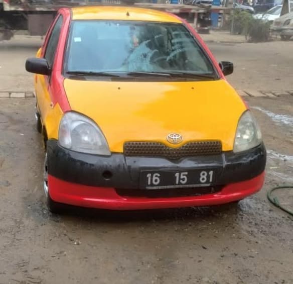 Toyota Yaris 2002 Essence Manuel