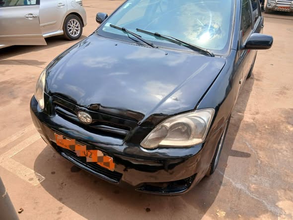 Toyota Allex 2006 essence automatique