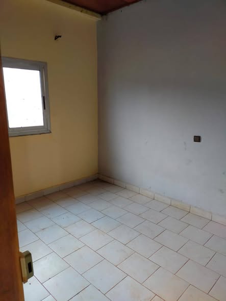 Studio moderne à louer