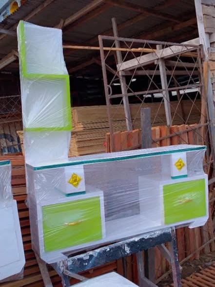 Furniture for sale in Logbesou