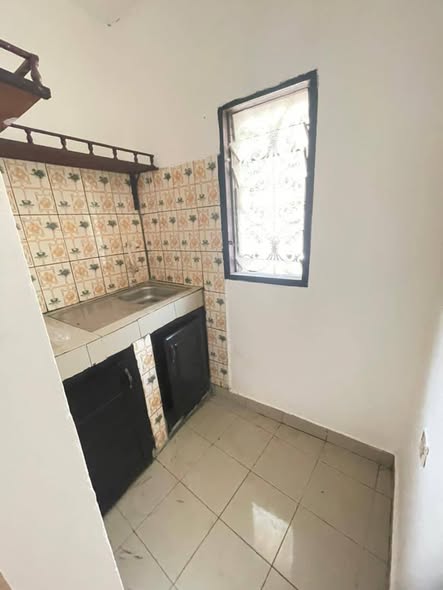 Studio moderne à louer à Biyem Assi Jouvence