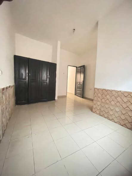 Studio moderne à louer à Biyem Assi Jouvence