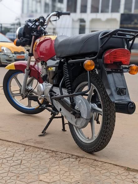 Motos disponibles avec papiers