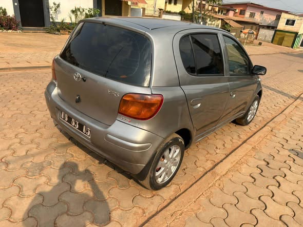 Toyota Yaris année 2005 à vendre