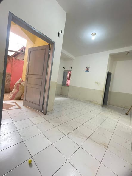 Appartement moderne à louer à Biyem Assi