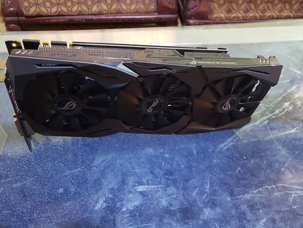 ASUS ROG STRIX GTX 1070 – 8GO GDDR5 Gaming