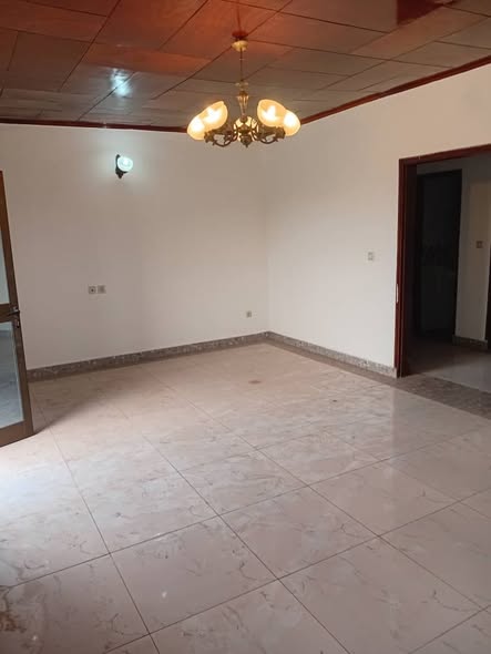 Magnifique appartement à louer à Bastos