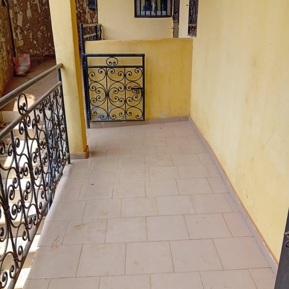 Appartement et studio à louer à ngousso