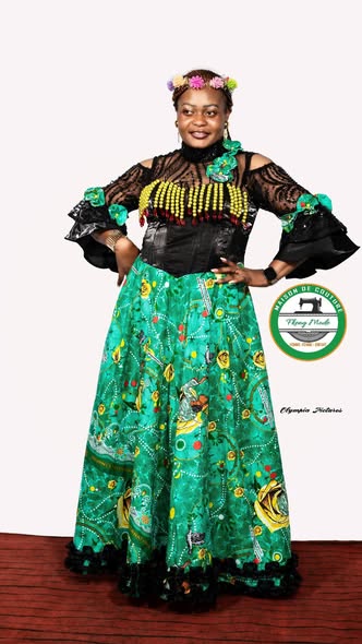 Robe élégante pour la Journée Internationale de la Femme