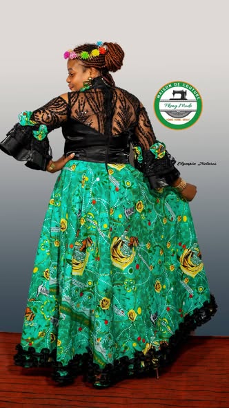Robe élégante pour la Journée Internationale de la Femme