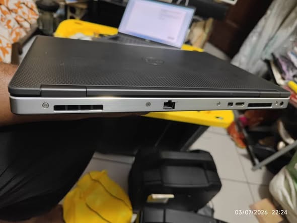 Dell core i5 9em génération