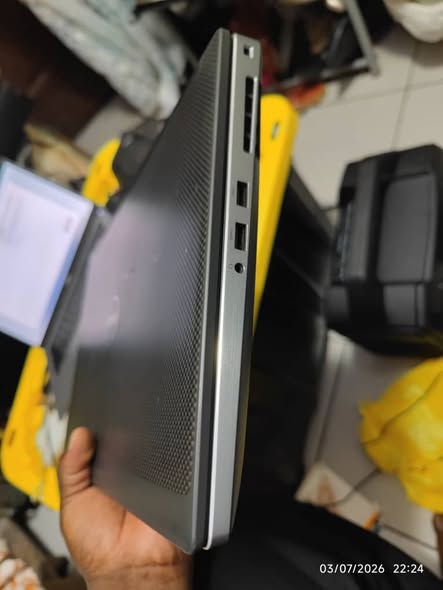 Dell core i5 9em génération