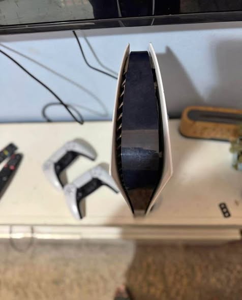 PS 5 avec 5 jeux