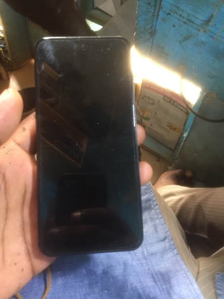 Besoin de téléphone ou casse complet