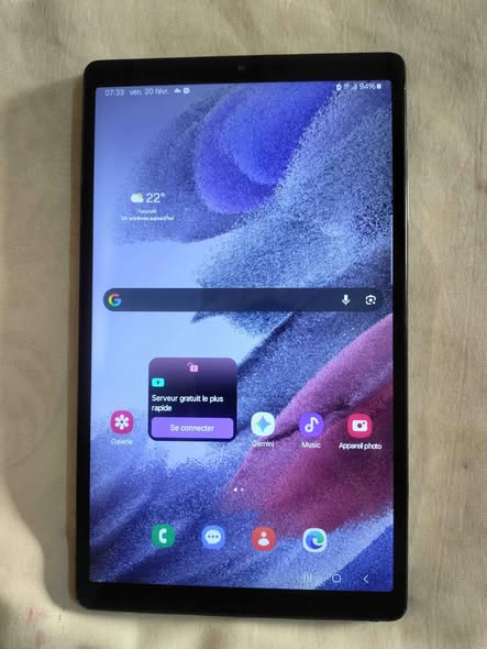 SAMSUNG GALAXY TAB A7 LITE – (AVEC PUCE) ÉTAT 9/10
