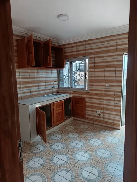 Appartement nouvellement construit à Odza Messamendongo