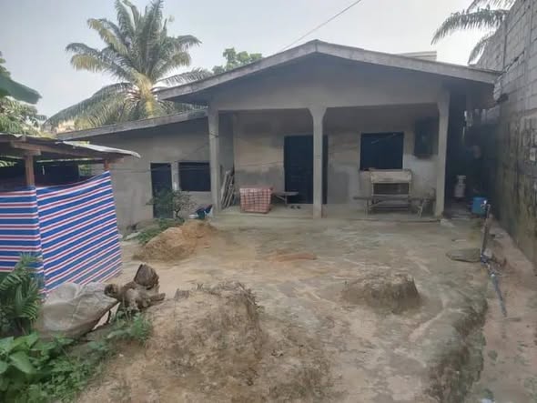 Maison à vendre urgence PK12 Madjap