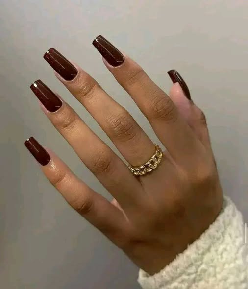 Sublimez vos doigts à 2000f chez Nadty Nails
