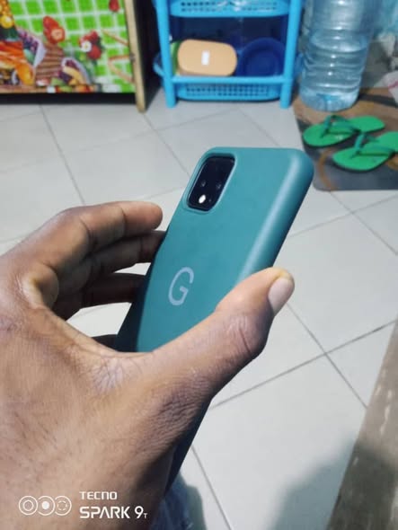 Pixel 4 à vendre encore neuf