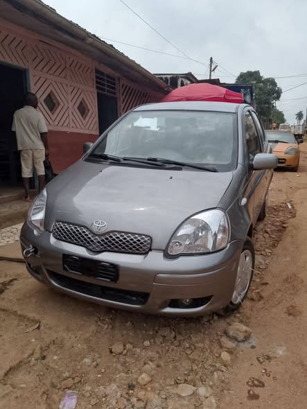 Yaris 2005 à vendre