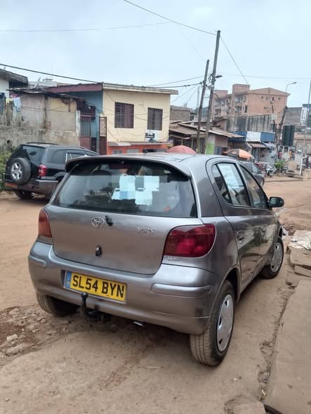 Yaris 2005 à vendre