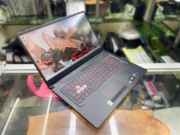 ASUS TUFF 17 Gaming PC