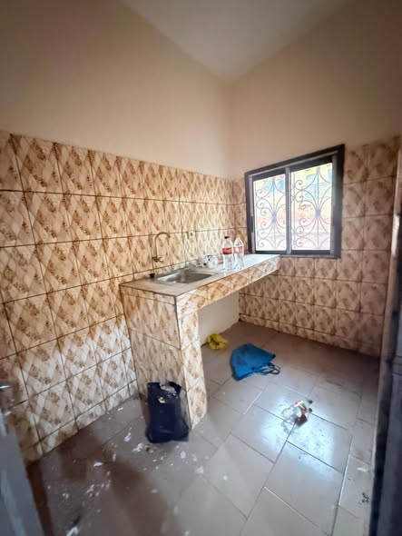 Chambres modernes nkolfoulou