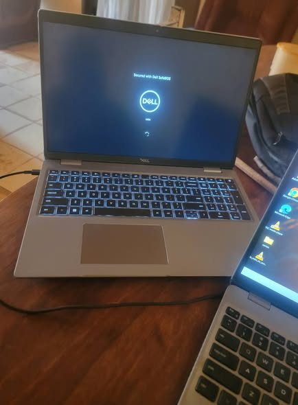 Vente de 2 pièces SSD 512Giga / RAM 16Giga et 24Giga